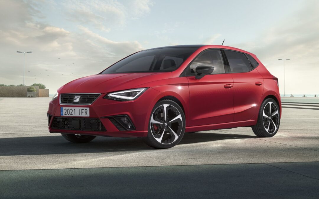 Comparación entre el SEAT Ibiza y el SEAT León 2023: Dos Iconos de Eficiencia y Estilo